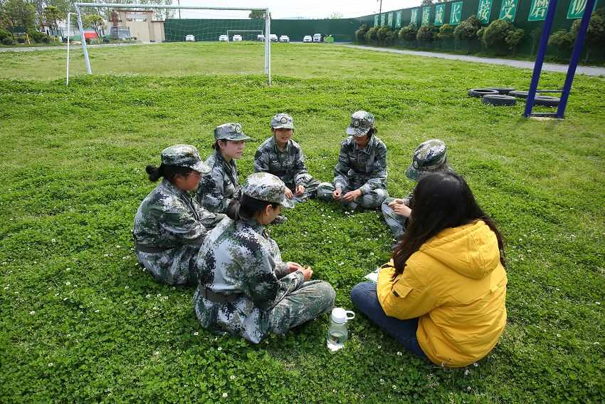 青少年矫正学校,少年封闭式学校