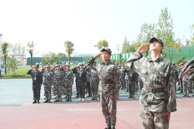 问题少年恩施全封闭学校