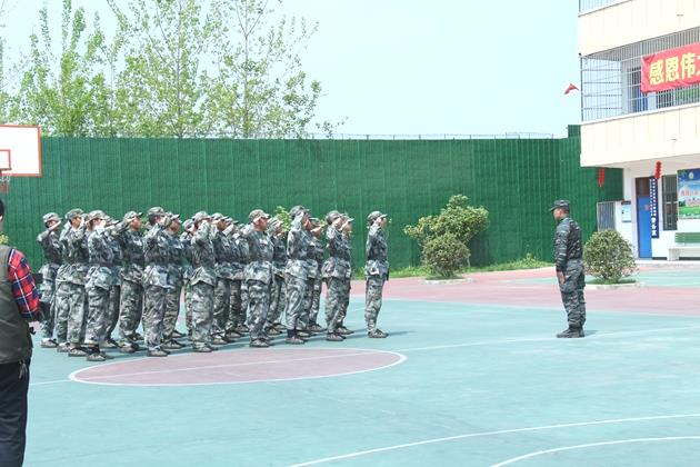 武汉问题学生教育学校怎么教育的